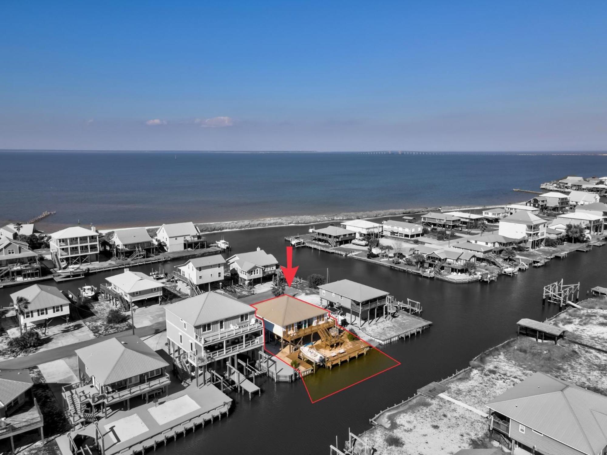 Waters Edge - Private Dock! Only Two Blocks From The Bay Or The Gulf! Plenty Of Parking For Cars Or Boats Home Dauphin Island Eksteriør billede